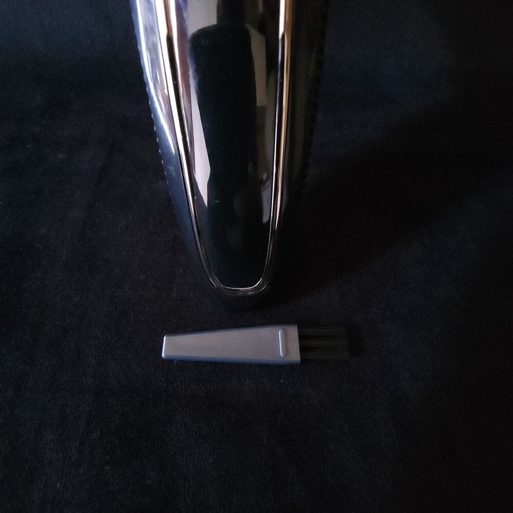 Andis Slimline Electric Rechargeable Cordless Wet/Dry Hair & Beard Trimmer WDT-1 - Picture 2 of 11